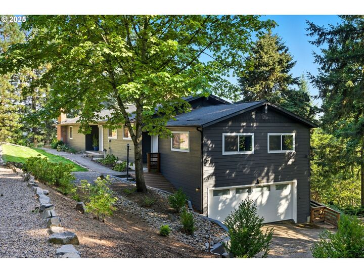 Property Photo:  10951 SE Valley View Ter  OR 97086 