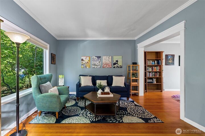 Property Photo: 1025 N Oakes Street WA 98406