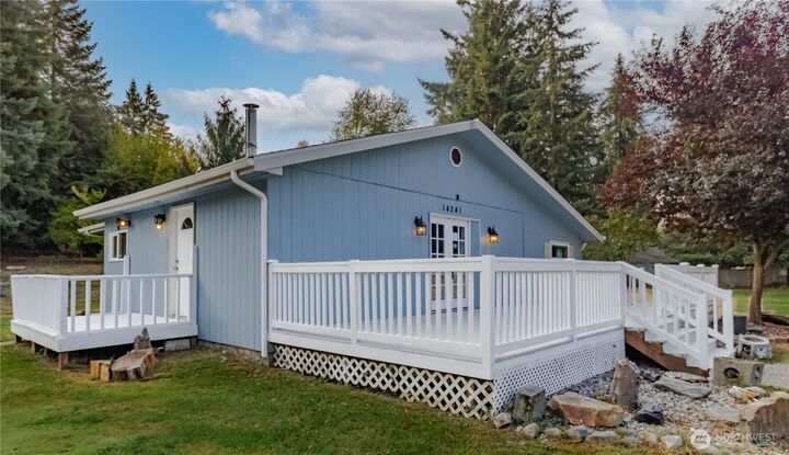 Property Photo:  14241  State Route 507  SE  WA 98597 