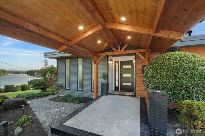 Property Photo: 2804 179th Ave E WA 98391