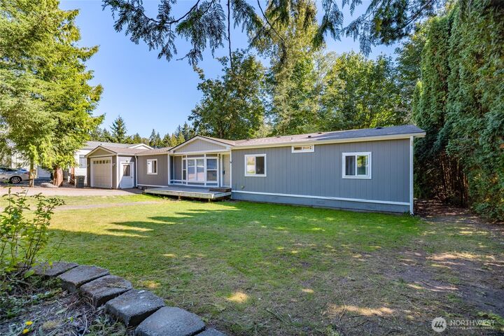 Property Photo:  478  Fir Lane  WA 98284 