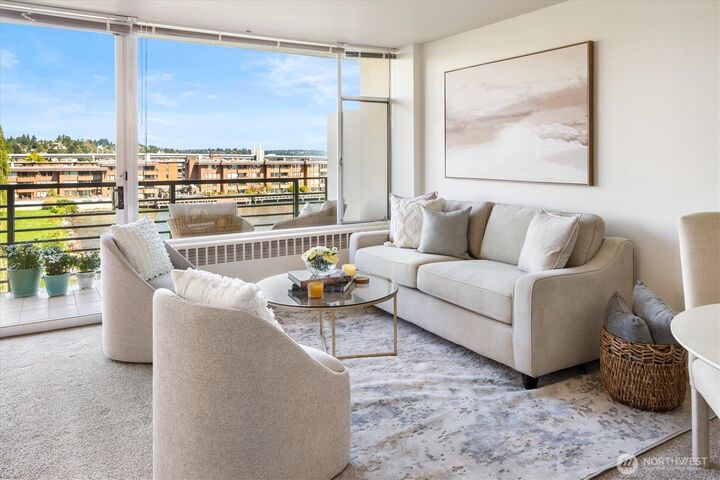 Property Photo:  2040  43rd Avenue E 402  WA 98112 