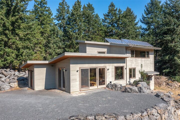 Property Photo:  96  Pleasant Pond Lane  WA 98250 