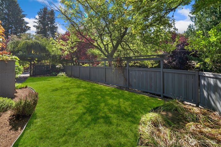 Property Photo:  18704  58th Avenue NE  WA 98028 