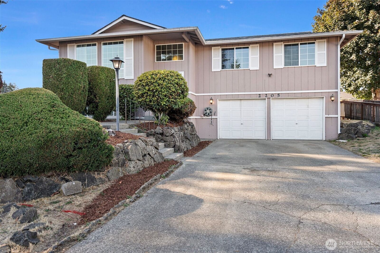 Property Photo:  2205  Sweet Street  WA 98404 
