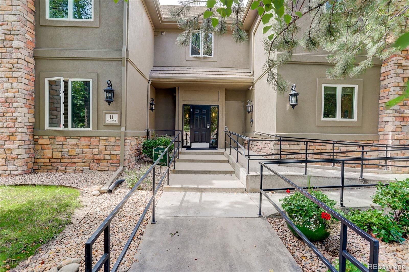 Property Photo:  11 Monroe Street 103  CO 80206 