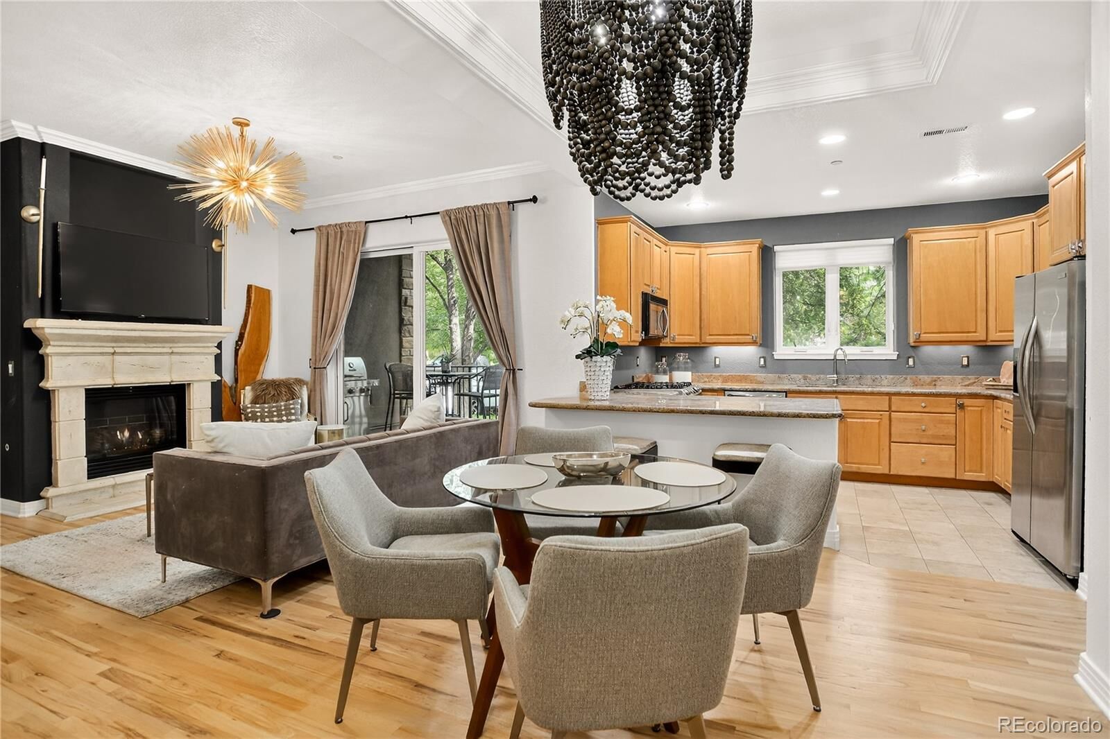 Property Photo:  11 Monroe Street 103  CO 80206