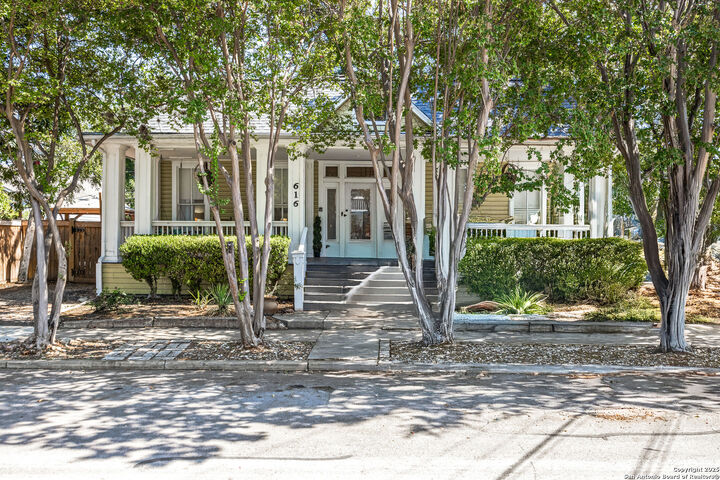 Property Photo: 616 Marshall St TX 78212