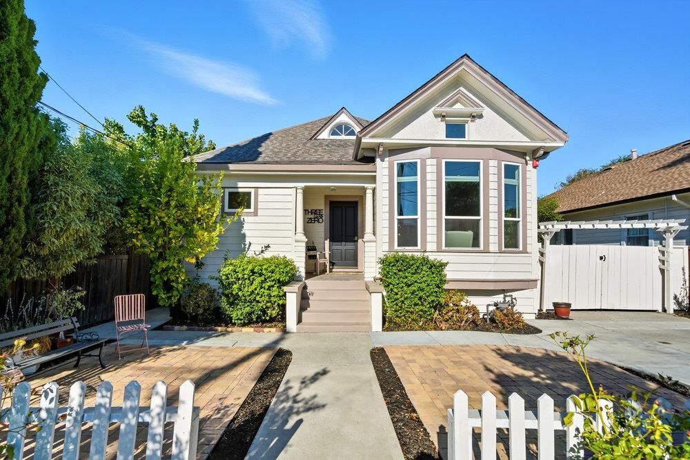 Property Photo:  320 North Ellsworth Avenue  CA 94401 