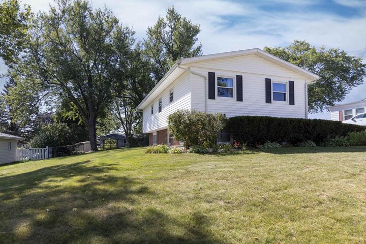 Property Photo: 2111 Mineral Point Avenue WI 53545
