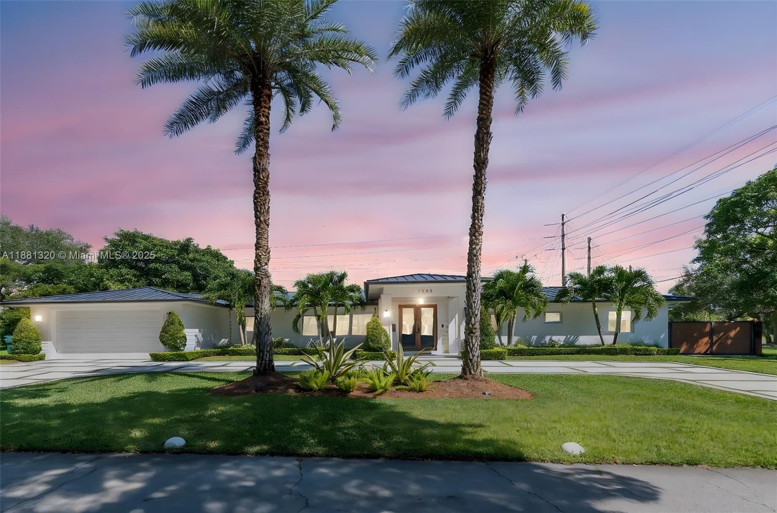 Property Photo: 7505 SW 141st St FL 33158