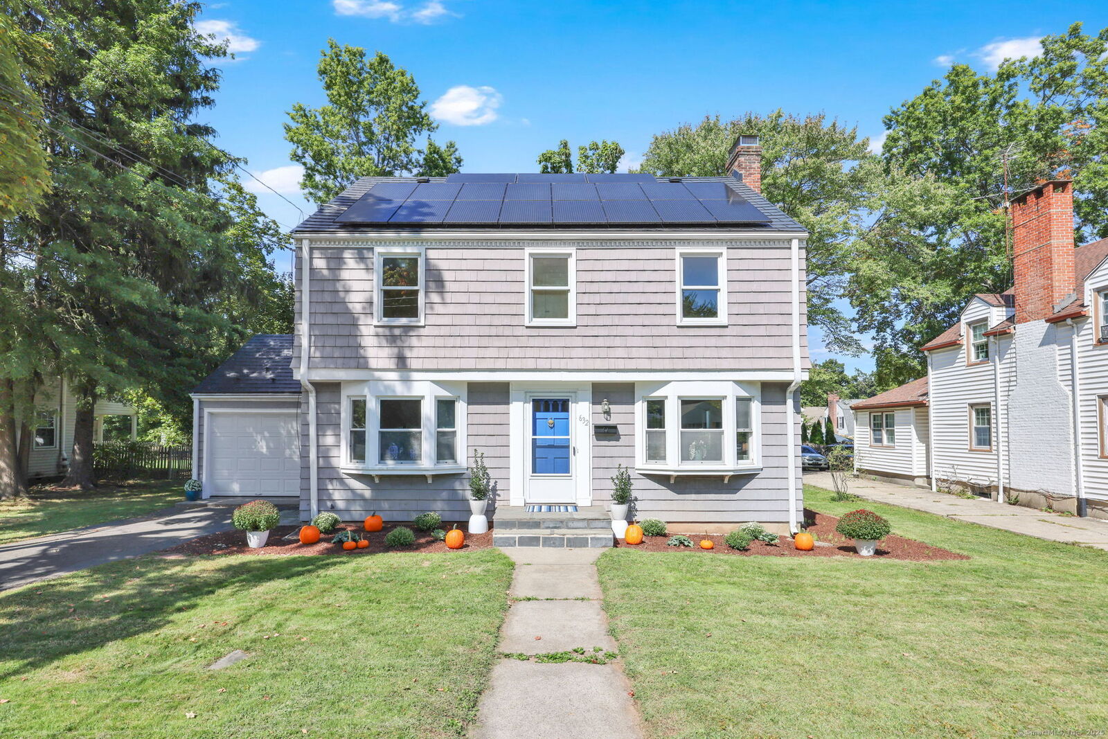 Property Photo: 632 Park Road CT 06107