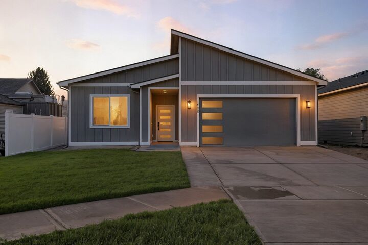 Property Photo:  18620 E Riverway Ave  WA 99016 