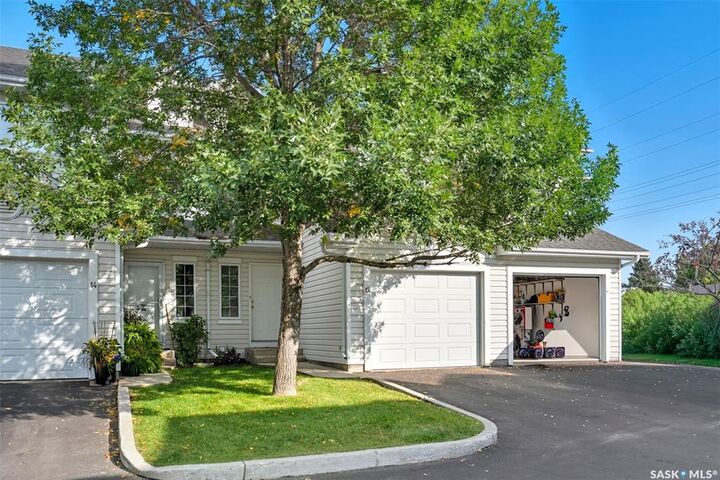 Property Photo:  410 Keevil Crescent 15  SK S7N 4R6 
