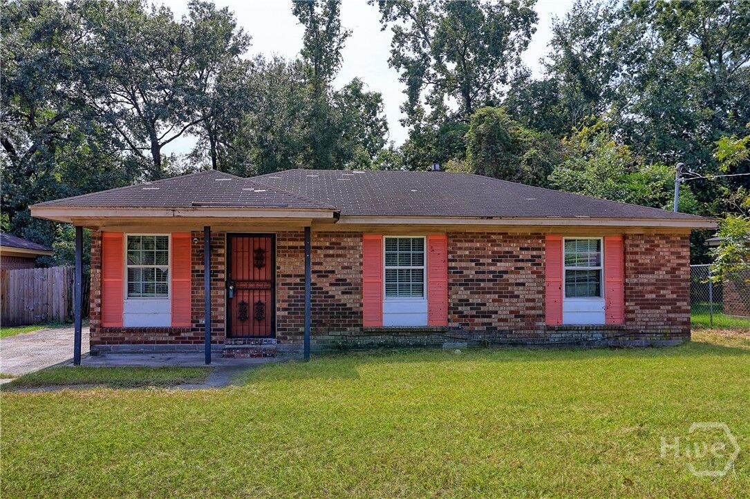 Property Photo:  2219 Coakley Street  GA 31404 