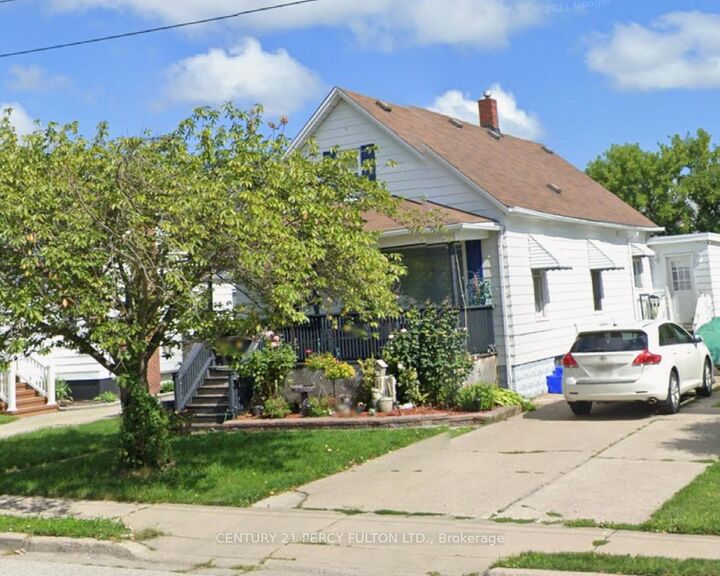 Photo de la propriété:  518 George Street  ON N7T 4P9