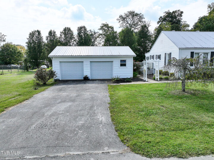 Property Photo: 1489 Baileyton Main Street TN 37745