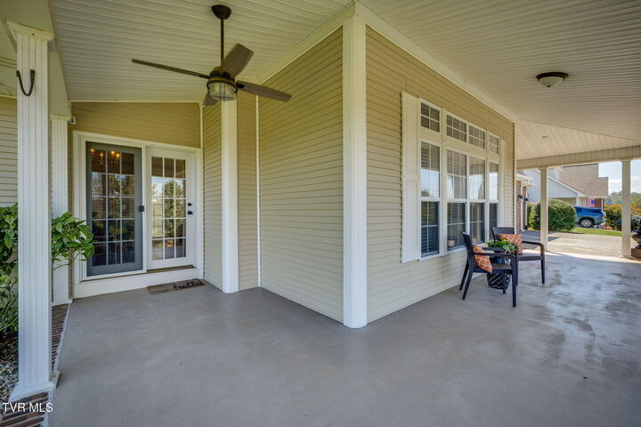 Property Photo: 372 Parker Lane TN 37660