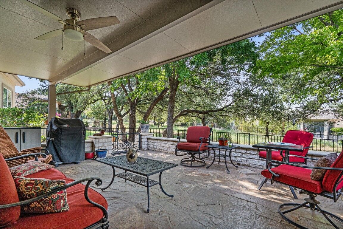 Property Photo: 409 Deer Meadow Circle TX 78633
