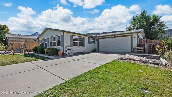 Property Photo:  26 Baker Hill Place  CO 81635 