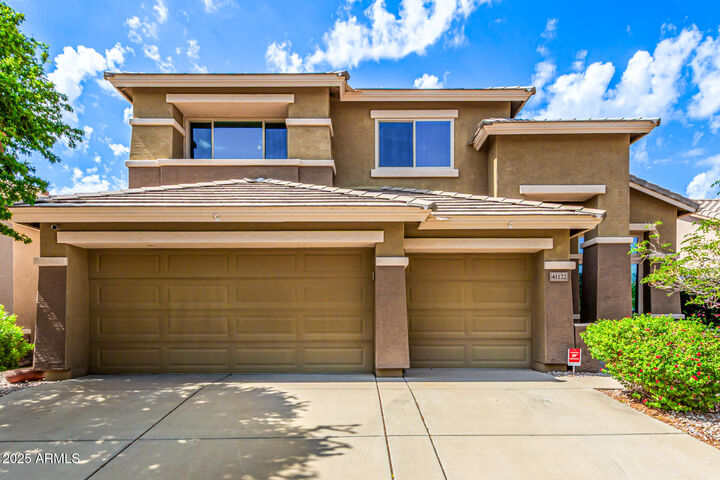 Property Photo:  41122 N Majesty Way  AZ 85086