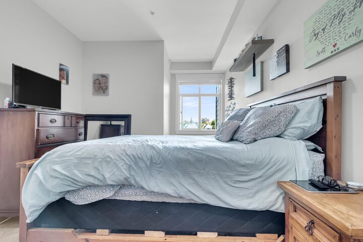 Property Photo:  20696 Eastleigh Crescent 402  BC V3A 4C4 