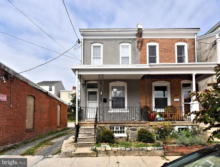 260 Roxborough Avenue  Philadelphia PA 19128 photo