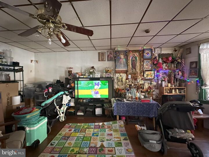 Property Photo:  712 Moore Street  PA 19148 