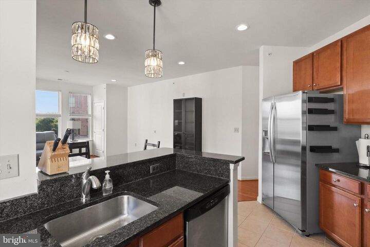 Property Photo:  2655 Prosperity Avenue 449  VA 22031 