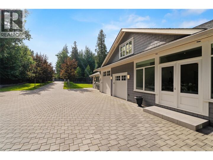 Photo de la propriété:  2506 Welch Place  BC V0E 1M7 