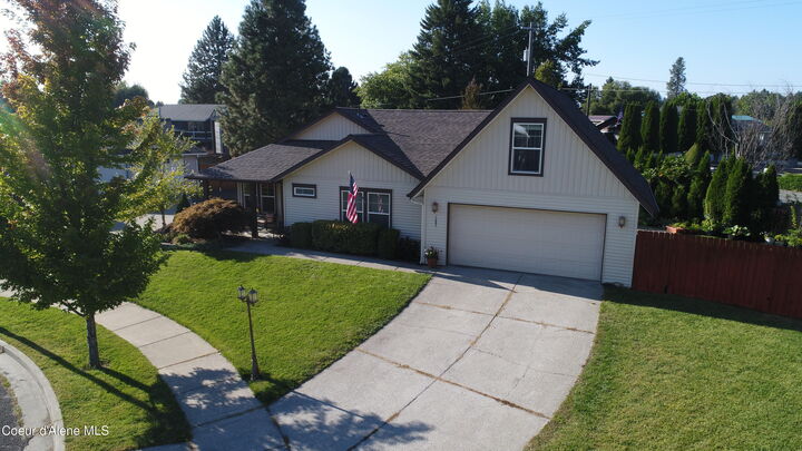 Property Photo:  1283 E Center Green Loop  ID 83815 