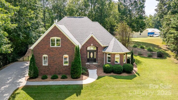 Property Photo:  126 Jami-Wind Court  NC 28115 