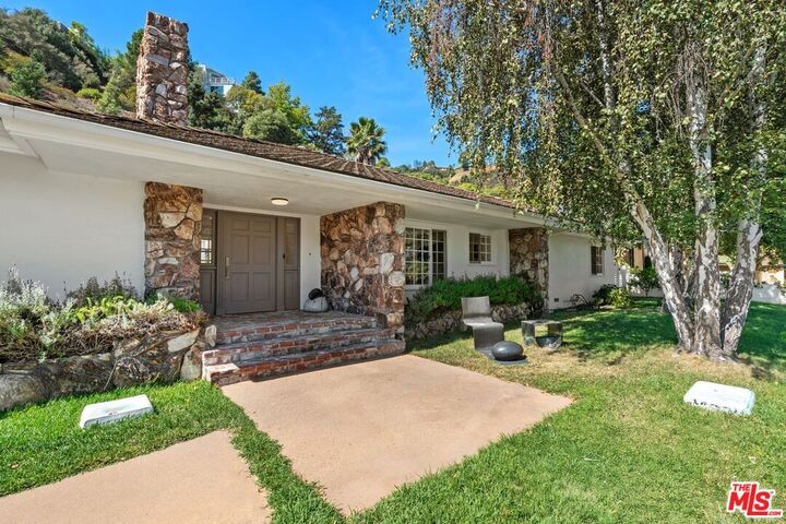 Property Photo: 10612 Lindamere Dr CA 90077
