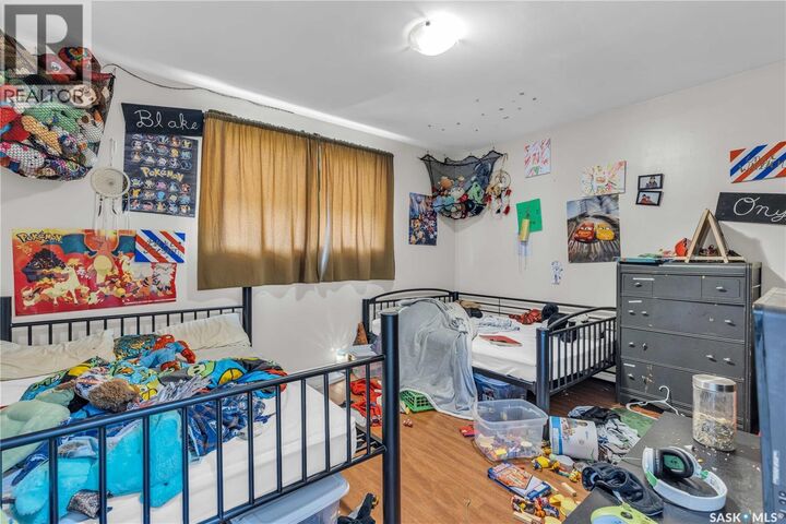 Property Photo:  1415 D Avenue N  SK S7L 1P5 