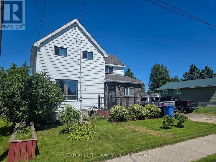 Property Photo: 45 6th Avenue ON P0J 1H0