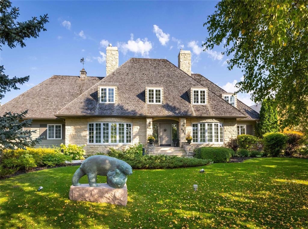 Property Photo:  451 Park Boulevard  MB R3P 0H2 