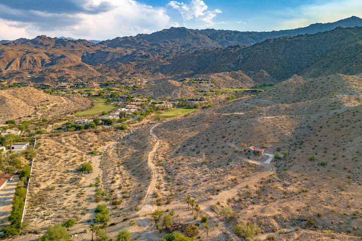 Property Photo:  71475 Jaguar Road  CA 92260 