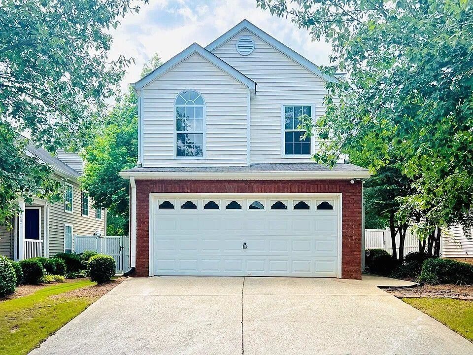 Property Photo:  13447 Aventide Lane  GA 30004 