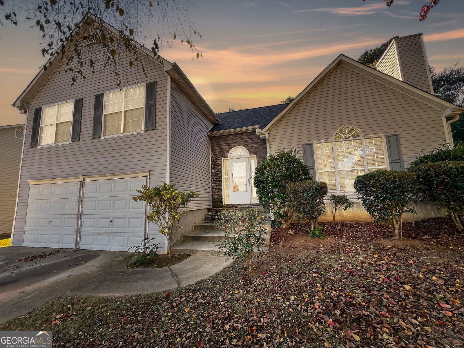 Property Photo: 10617 Barberry Drive GA 30228
