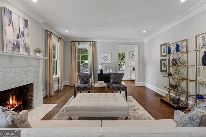 Property Photo:  123 Peachtree Circle  GA 30309 