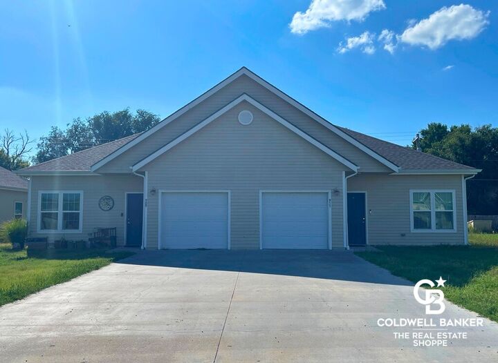 901 N Sunflower Lane  Ulysses KS 67880 photo