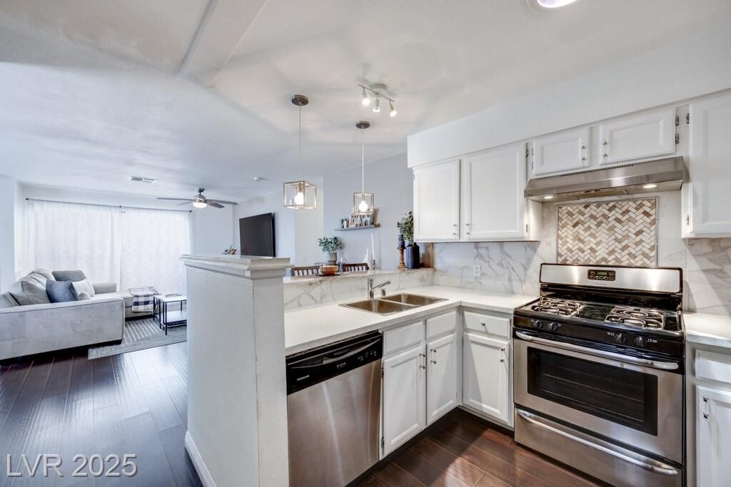 Property Photo:  6444 Peartree Road  NV 89108 