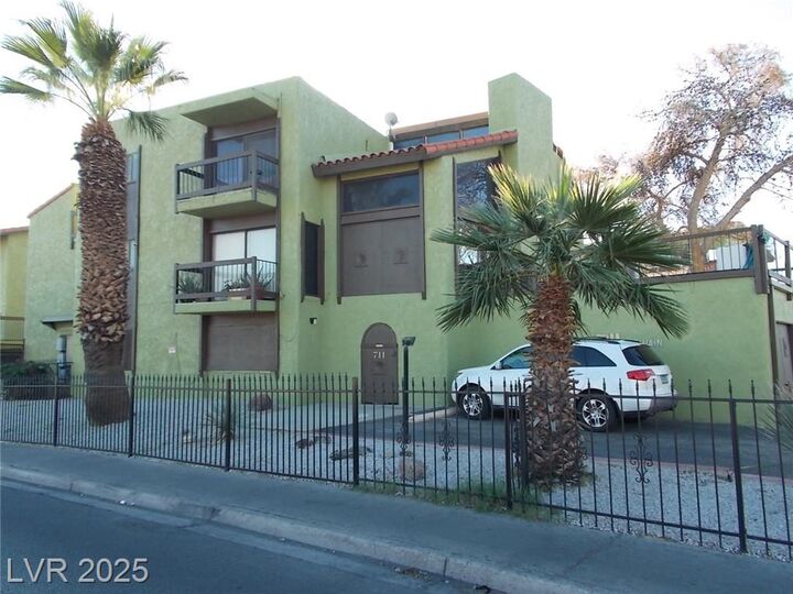 Property Photo: 711 East Twain Avenue B02 NV 89169