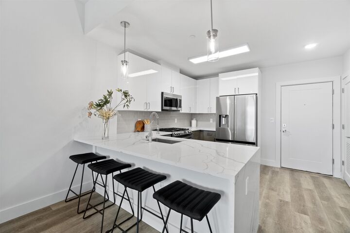 Property Photo:  412 Whiton St 602  NJ 07304 