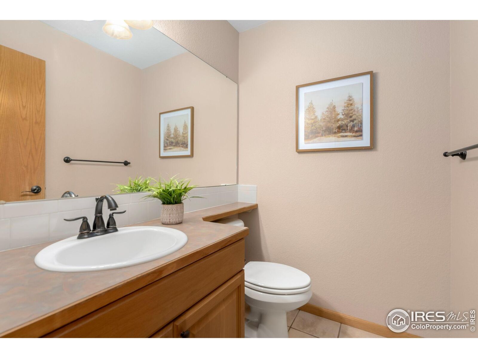 Property Photo: 1736 Rolling Gate Rd CO 80526