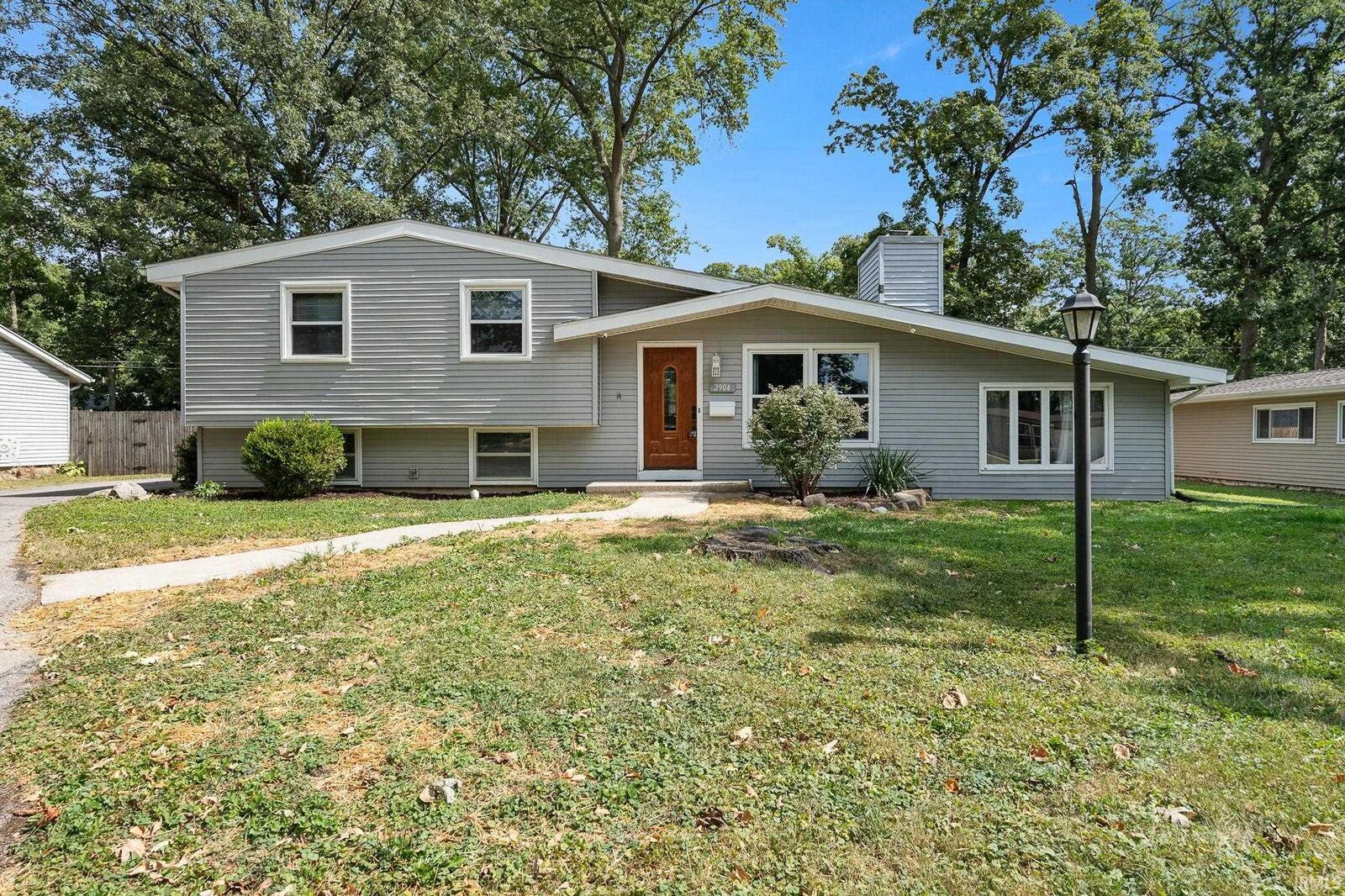 Property Photo:  2904 Inwood Drive  IN 46815 