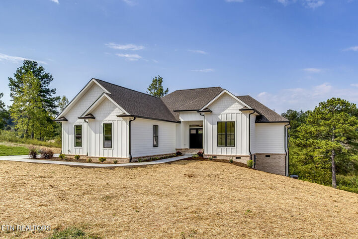 Property Photo:  717 Twin Lakes Drive  TN 37774 