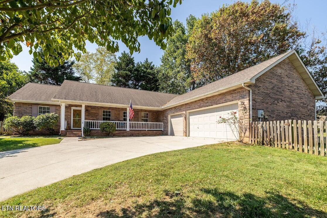 Property Photo: 1205 N Wingate Way TN 37803