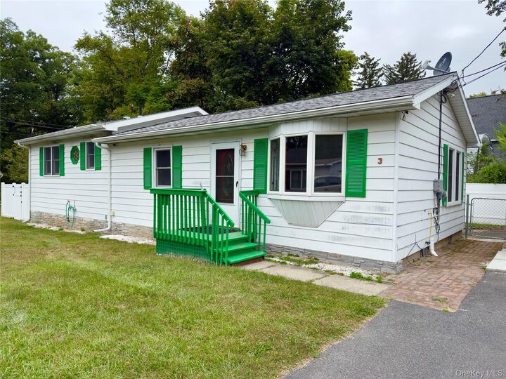 Property Photo:  3 Hennessey Place  NY 12601 