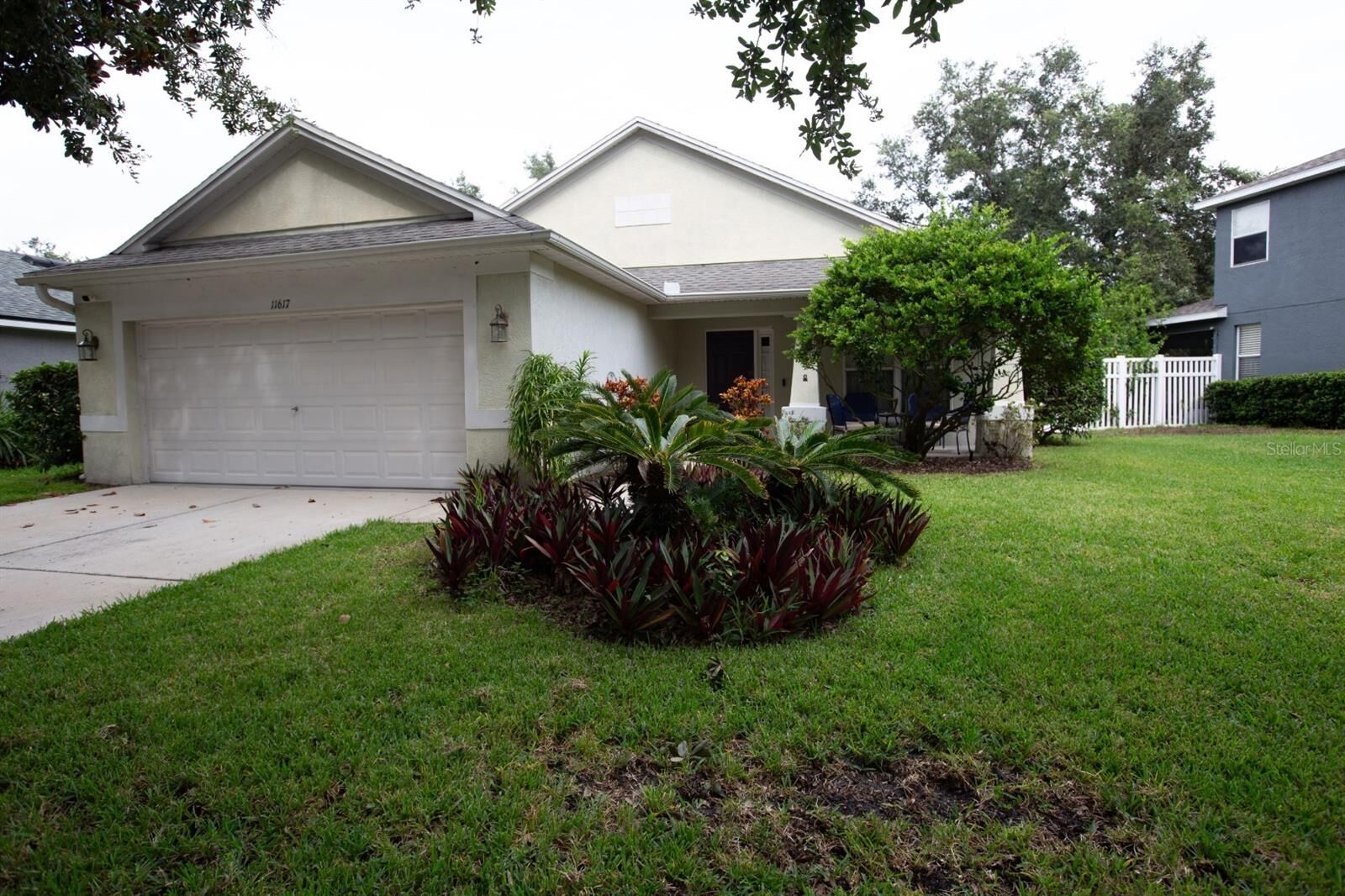 Property Photo:  11617 Brookmore Way  FL 33569 